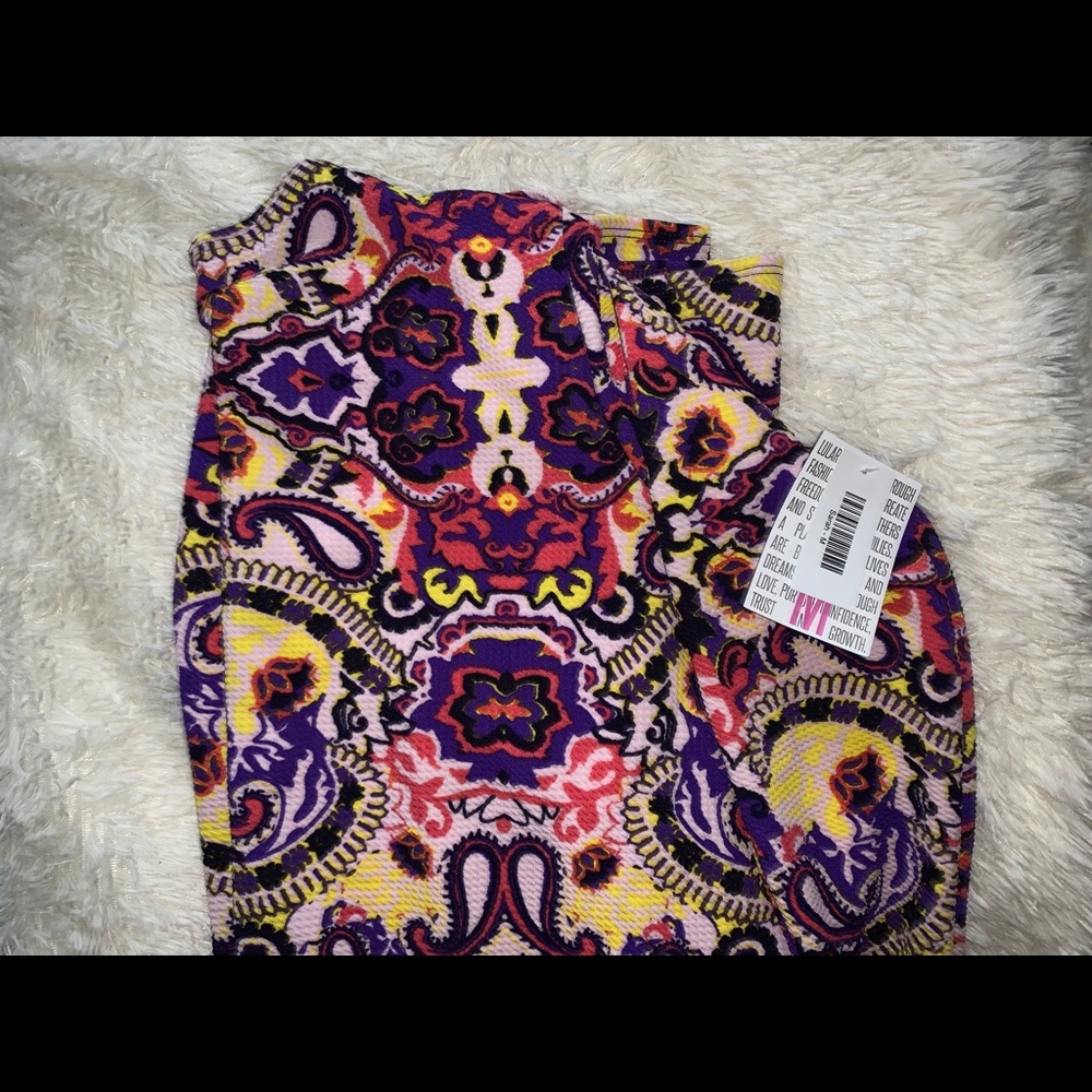 Med LulaRoe Sarah